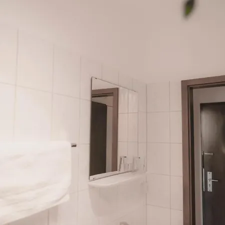 Apartment Ela - Stadt & Wald Dusseldorf